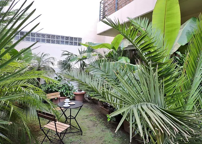 Luxurious Loft With Garden